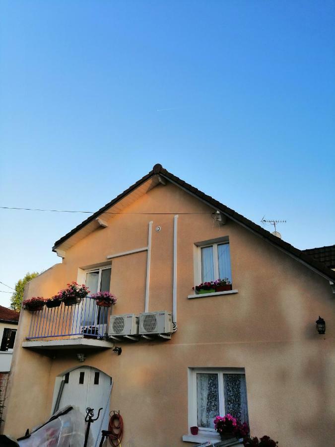 Chambres D'Hotes Chez Marilou Aulnay-sous-Bois Kültér fotó